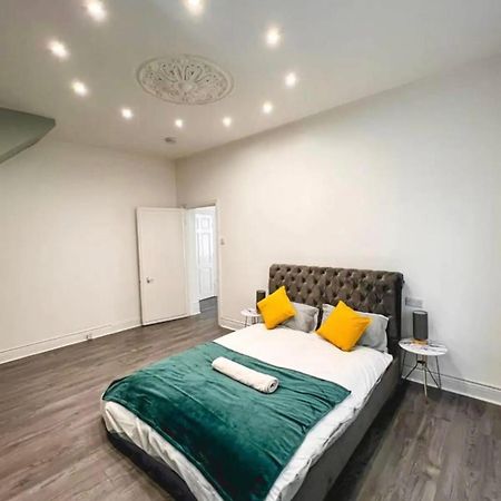 Lovely 1-Bedroom Apartment, Free Street Parking Ньюкасл-апон-Тайн Экстерьер фото